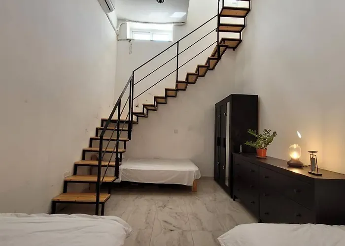 Luxury En-Suite Double. Beach-House With Sea Views