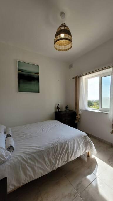 Apartment Luxury En-suite Double. Beach-house With Sea Views *