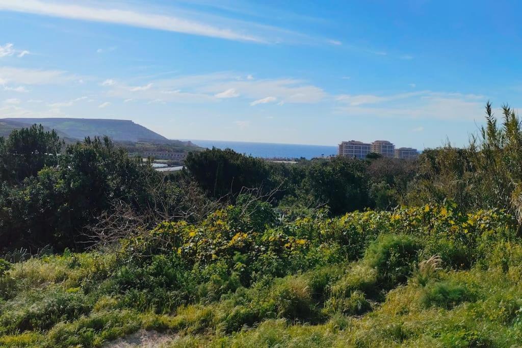 Luxury En-suite Double. Beach-house With Sea Views Mellieha