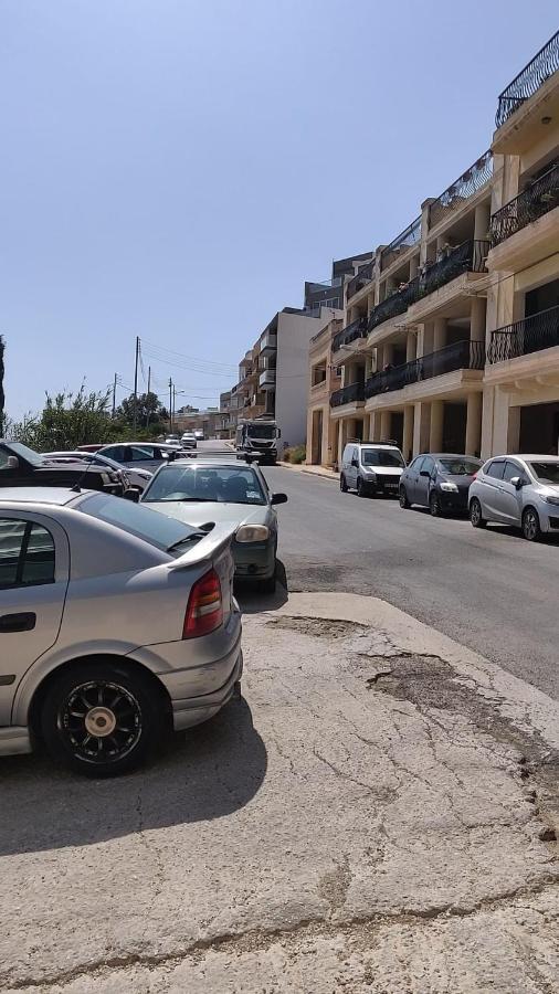 Luxury En-suite Double. Beach-house With Sea Views Mellieha